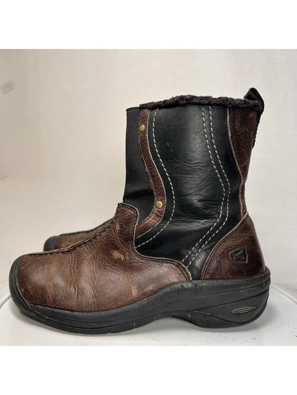 Keen Chester 5441 Leather Boots Sherpa Lined Winter Brown Women’s Size 9
